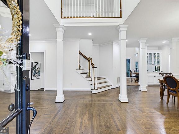 5th image of 5363 Thornapple Ln NW