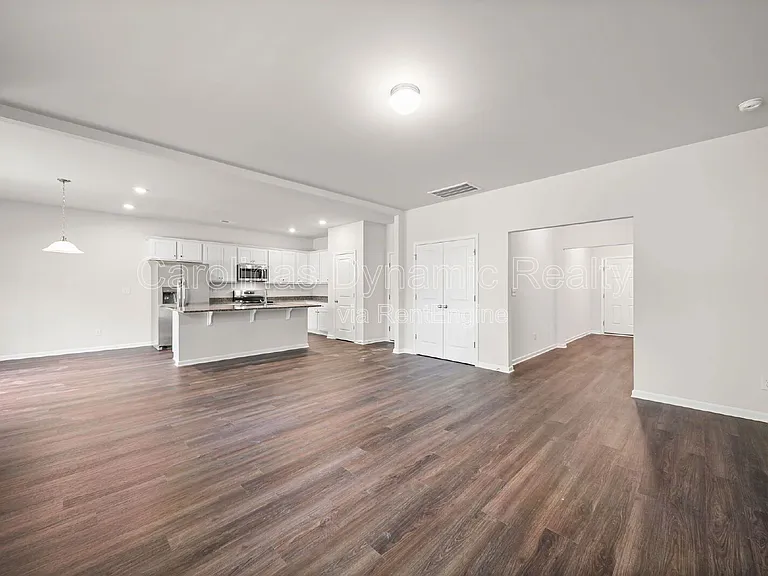 3200 Polk And White Rd #A — Photo 23