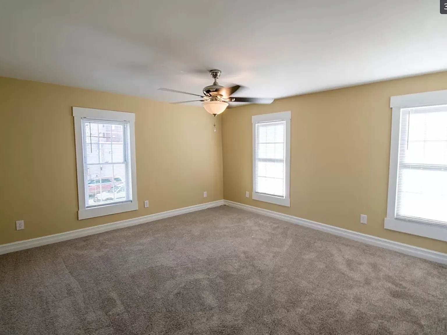 4 bed, 2.0 bath, 1300 sqft, $1,760 — Photo 4