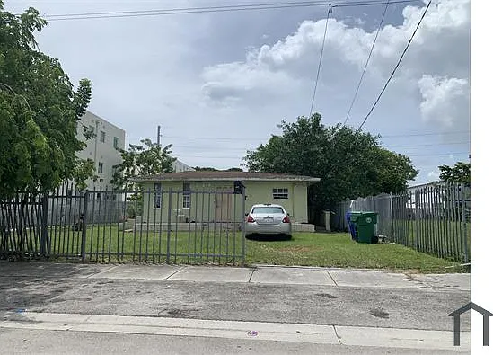 1278 NW 58th Ter