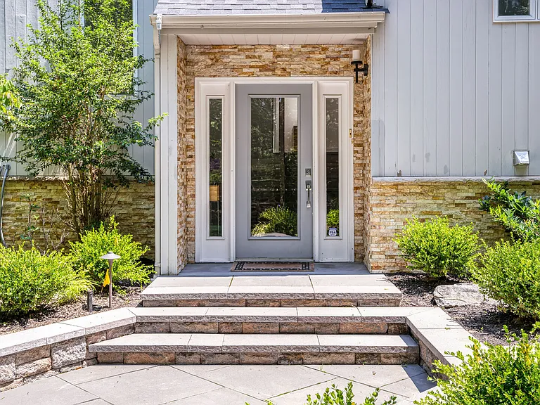 108 Northside Dr — Photo 44