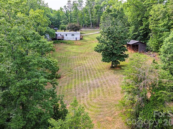 5th image of 241 Ridgecrest Dr