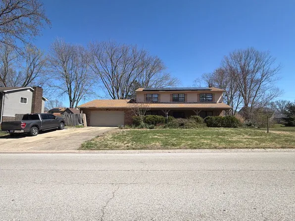 1008 N Smiley St, O'Fallon, IL 62269