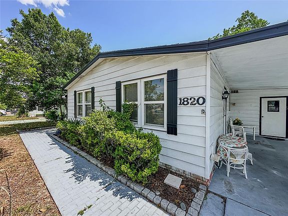 3rd image of 1820 W Schwartz Blvd