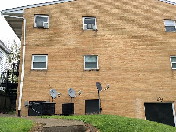5th image of 1236 Indianola Ave APT A