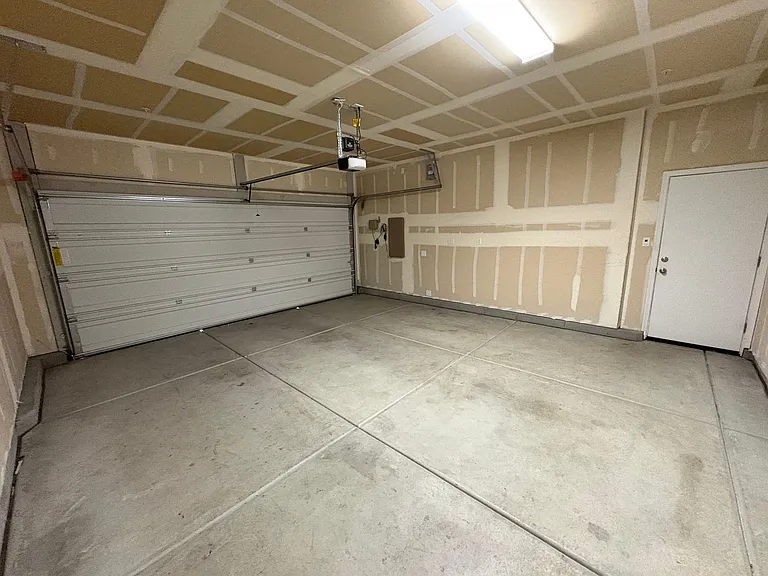 1620 W Porter Ave — Photo 12