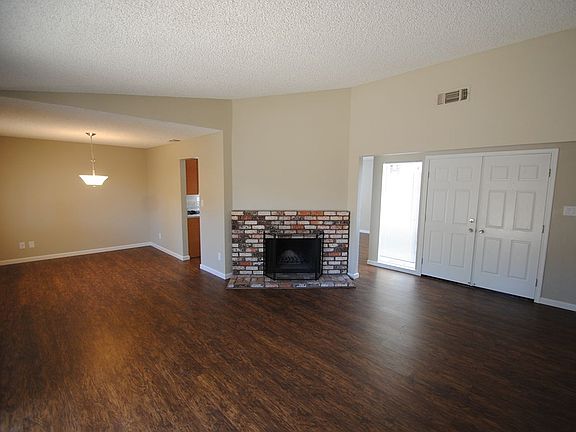 2nd image of 5751 Mesa Verde Cir