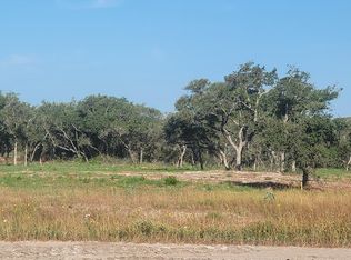 1212 S Terry St, Rockport, TX 78382