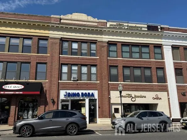 16 North Ave W, Cranford, NJ 07016