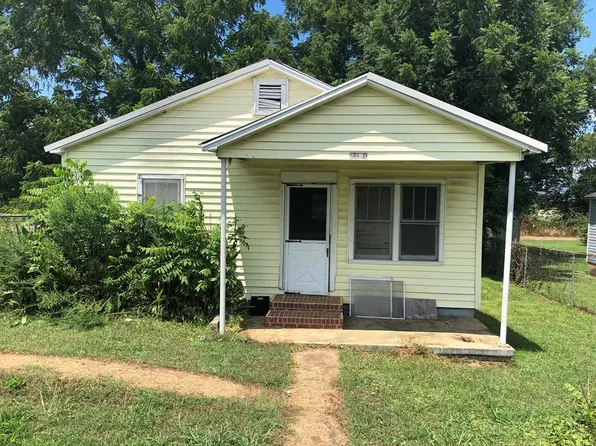 1101 Montgomery Ave, Sheffield, AL 35660