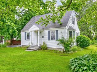 4 Seaview Ave, Scarborough, ME 04074