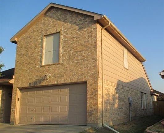 3rd image of 9087 Riverfalls Dr