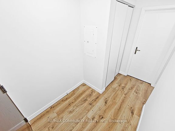 4th image of 60 Frederick St #3702