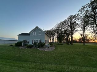 24405 760th Ave, Grand Meadow, MN 55936