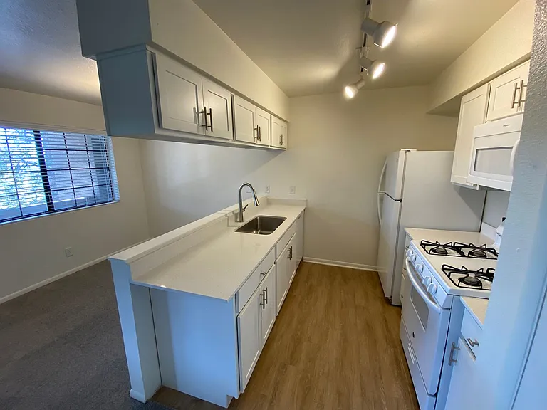 Shadowbrook Apartments-Scenic Living in Sedona — Photo 27
