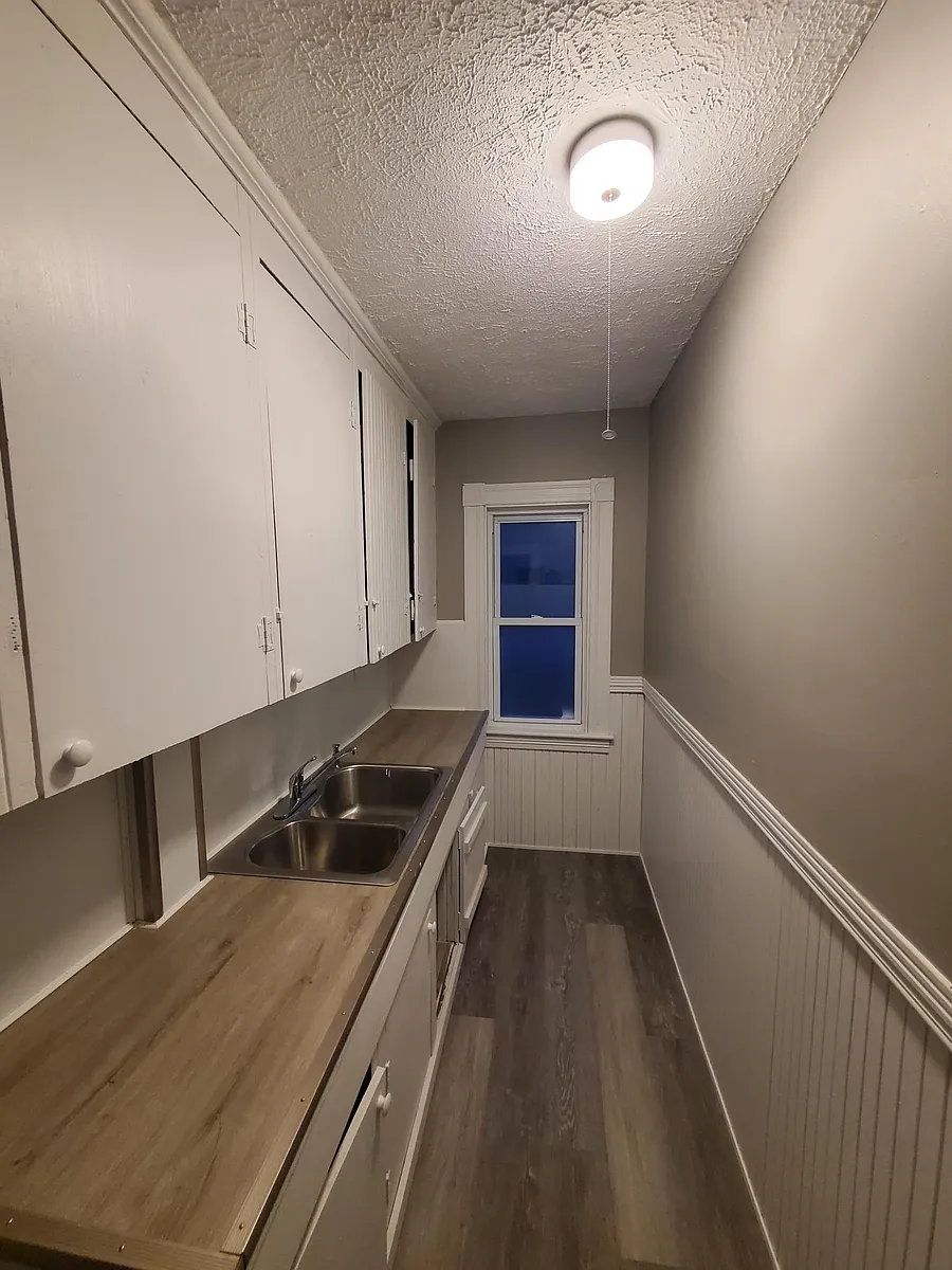 Building Photo - 285 Lake Ave #4