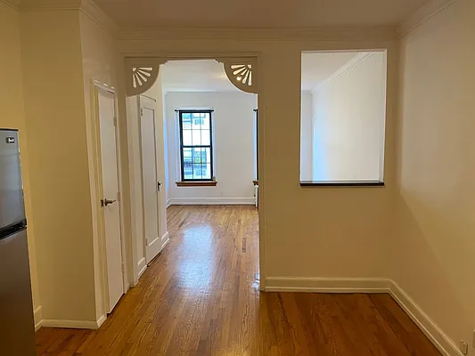 Rented by C M E PROPERTIES | media 8