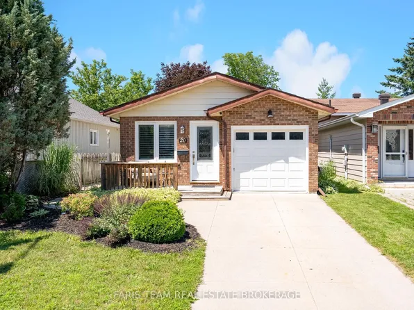 20 Leslie Dr, Collingwood, ON L9Y 4P2