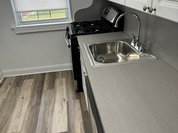 5th image of 220-34 67th Ave #2B
