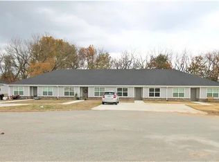 320 Westbrook Ct, Decatur, AR 72722