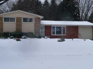 52 Dorian Ln, Rochester, NY 14626