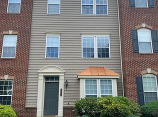 702 Park Plz E, Wexford, PA 15090