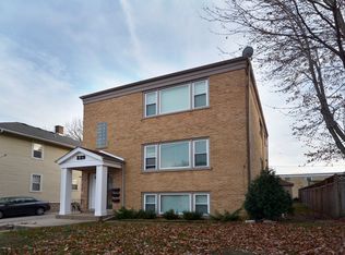 229 W Palatine Rd APT 200, Palatine, IL 60067