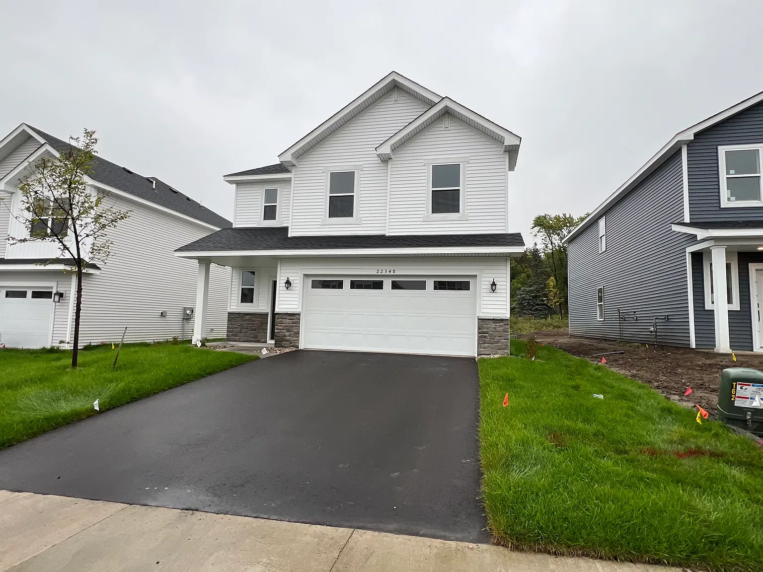 4 bed, 2049 sqft, $2,795 — Photo 4