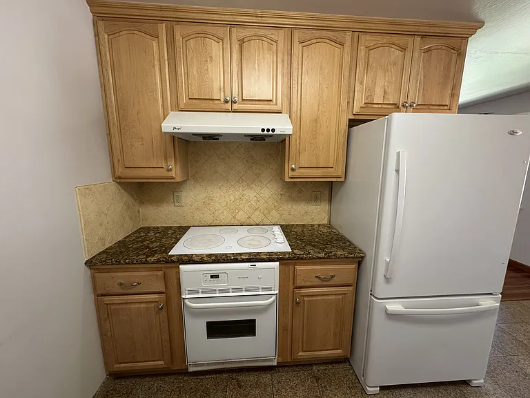 727 Opal Dr #3 — Photo 9