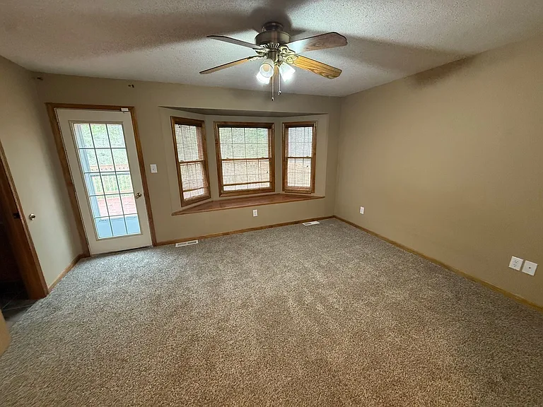 58267 Corticelli Rd — Photo 19