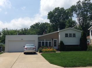 230 Flora Ave, Glenview, IL 60025