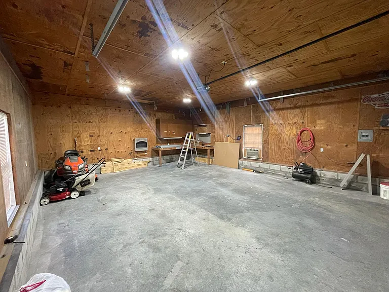 266 Glenda Ct — Photo 23