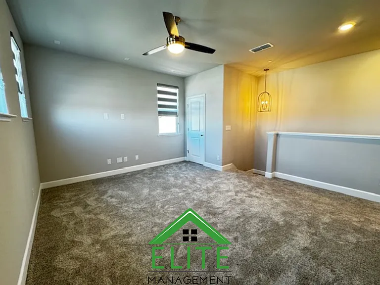 3008 Vaughn Way — Photo 17