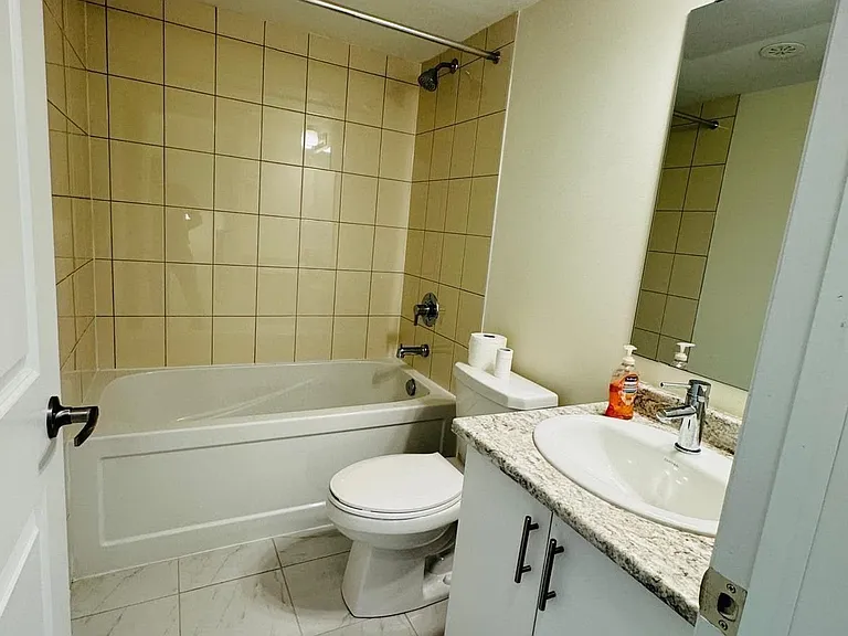 245 McLevin Ave W #7 — Photo 10