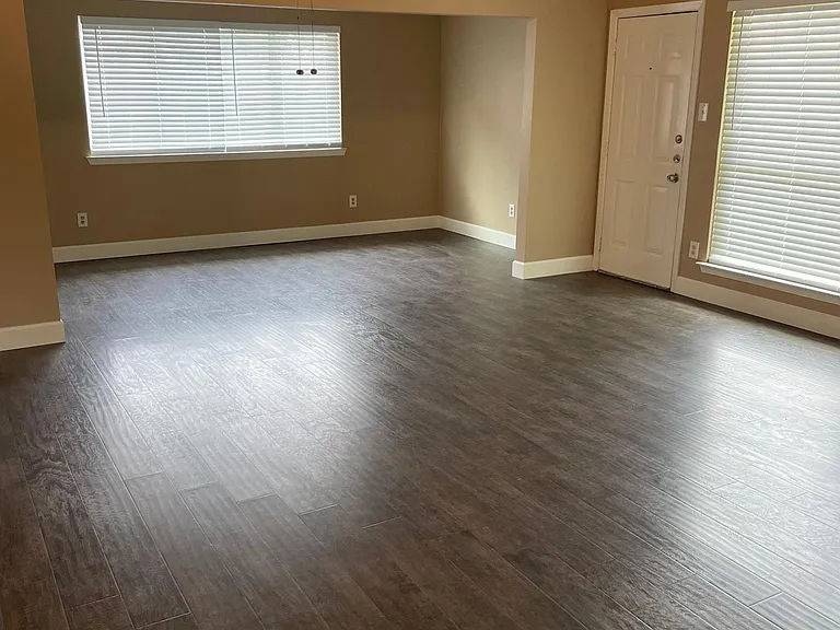 3430 Walhalla Dr — Photo 9