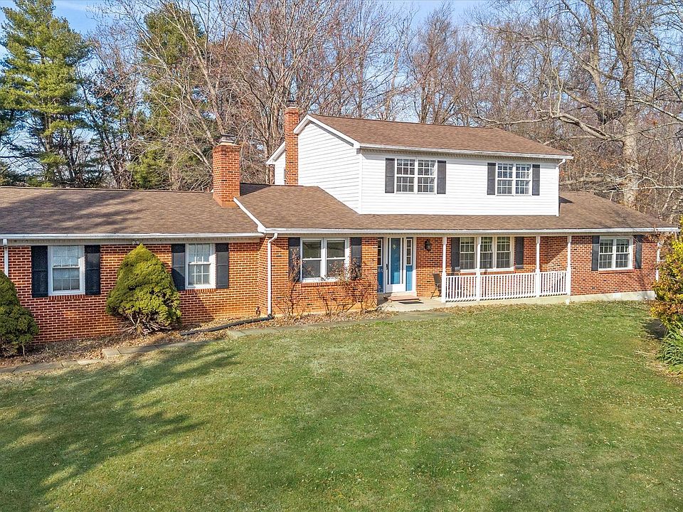 1st image of 906 Clydesdale Dr