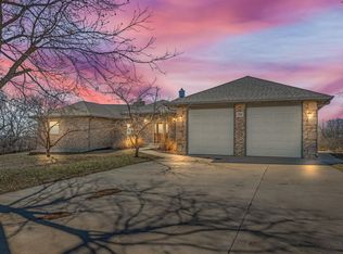 2660 NE Kaw Valley School Rd #2520, Topeka, KS 66617
