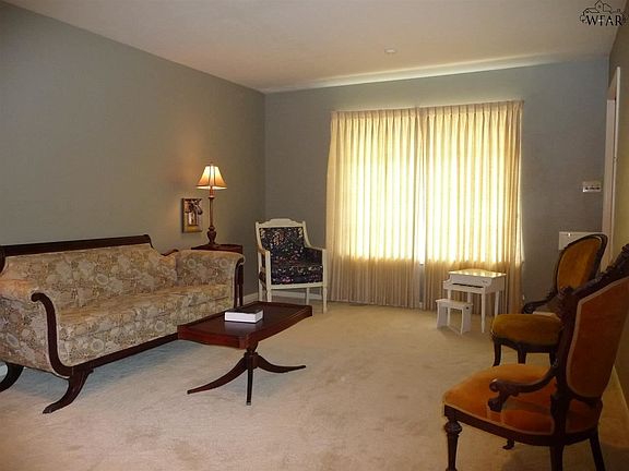 4th image of 1537 Primrose Dr