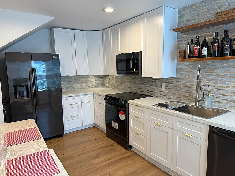 5544 Lawson St — Photo 16