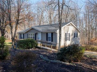 175 Arrowhead Dr, Kernersville, NC 27284