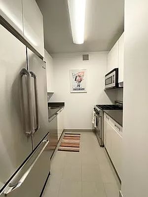 2nd image of 50 Pine St #13C