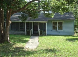 208 Rogers St, Jesup, GA 31545