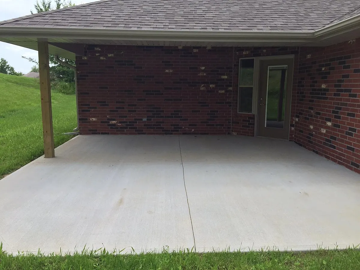 Building Photo - 12286 Dereks Way