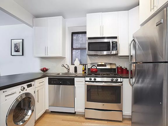5th image of 305 W 150th St APT 604