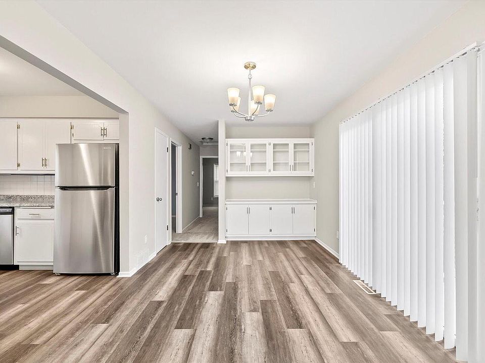 1st image of 121 Fairmont AVENUE