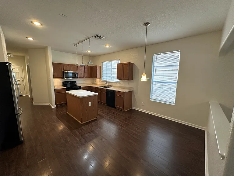 25718 Presidio Aly — Photo 7