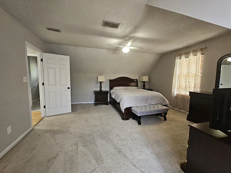 6458 Berryside Dr — Photo 14