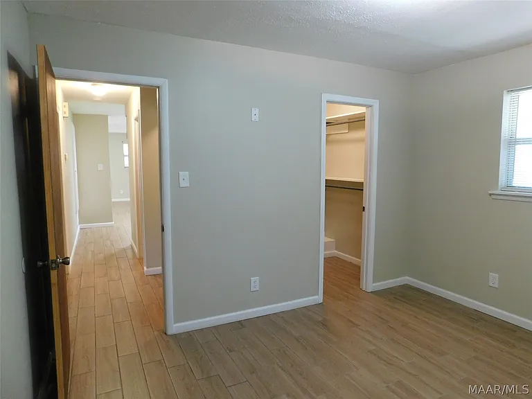 733 Gillespie St — Photo 22