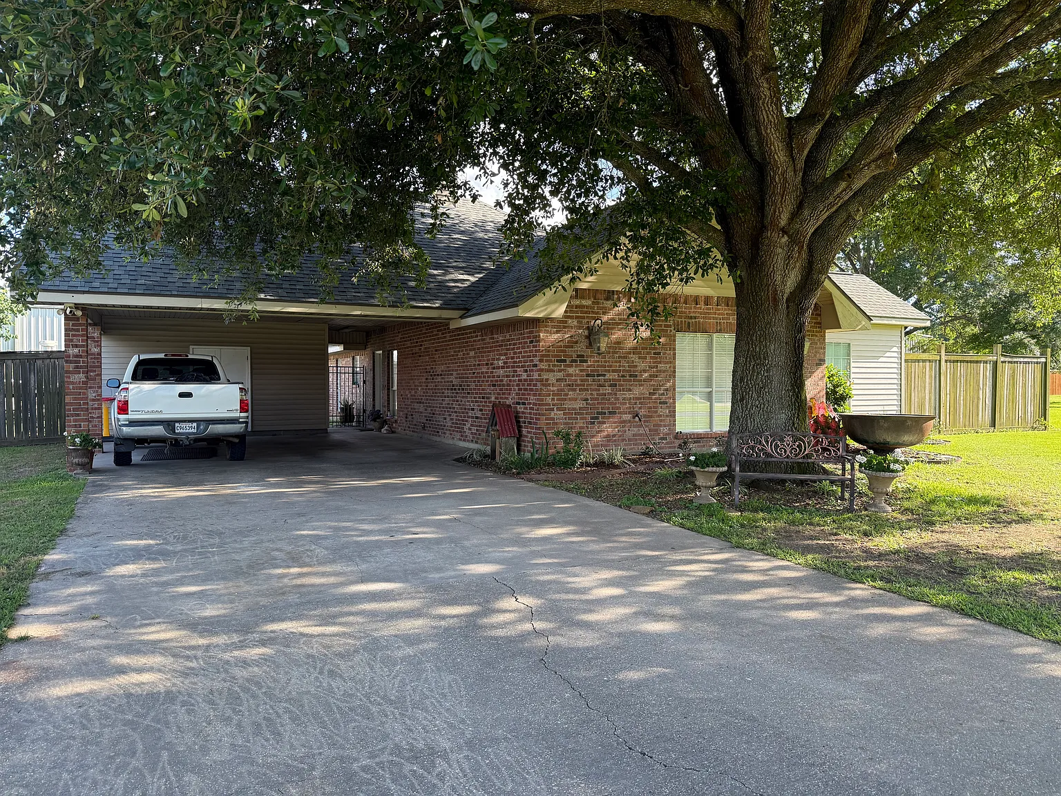 3 bed, 1700 sqft, $1,800 — Photo 1