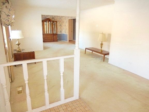 2nd image of 5540 Linden Ave